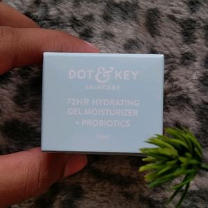 Dot & Key 72HR Hydration Gel Moisturizer (15ml)