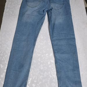 Trendy Men's Lee Jeans