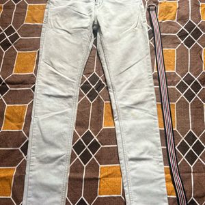 Off White Branded Jeans With Belt Free🔥🔥(Men)