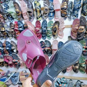 Women Slipper 50% Off