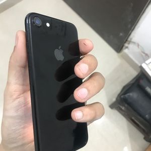 iPhone 7 128 GB (Jetblack Edition)