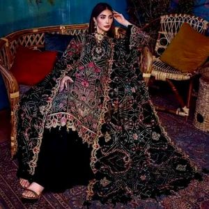 Heavy Pakistani Black Suit Set