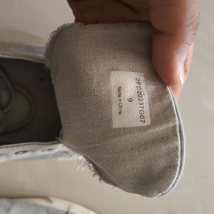 Original USPA light Grey Shoes With Colour Stain