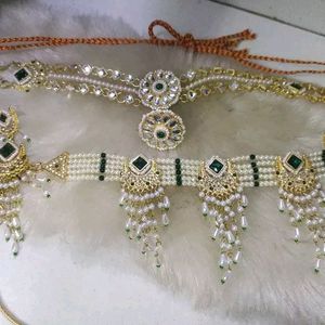 Choker and Earrings With Combo mathapatti,mangtika