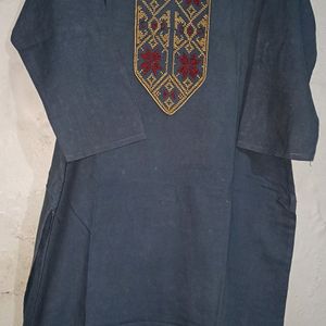 Women Grey Embroidered Kurti