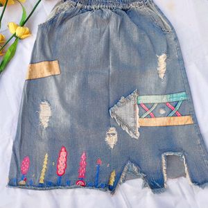 Embroidered denim artsy skirt 🃏