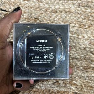 Huda Beauty Bronzer Cream