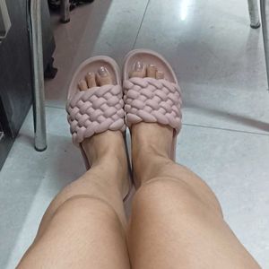 Zudio Slippers