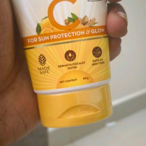 Mamaearth Vitamin C Daily Glow SunscreenSPF50PA+++