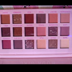 Huda Girl Naughty Nude Palette