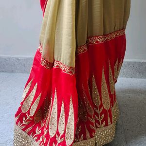 Party Wear Saare Combination Of Golden & Red