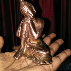 Resting Buddha on Knee Metal Showpiece