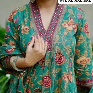 Beautiful Floral Design Kurta Set With Dupatta