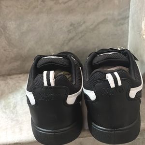 New Black Zaydn Sneakers