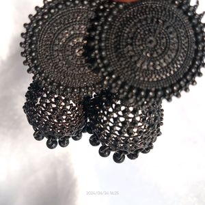 Black Jhumka