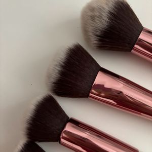 BH Cosmetics Face Brush Set Of 4