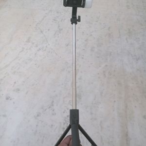 Selfie Stick With Flash