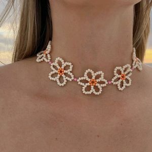 Pintresty Flower Neckchain 🌸