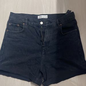 Zara Denim Shorts🎀