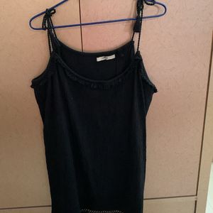 Black Top With Strings To Tie