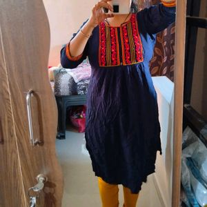 Nayra Kut Kurti