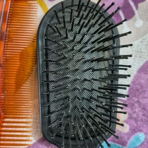 Combs