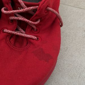 Neeman’s Red Wool sneakers