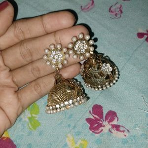 Golden Jhumka Earring