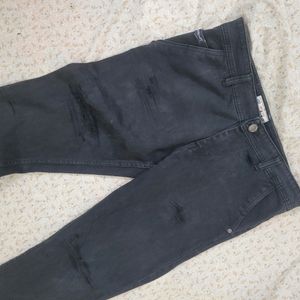 Damaged Jeans