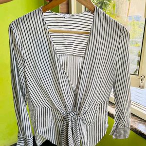 Forever New Blue stripped knot top