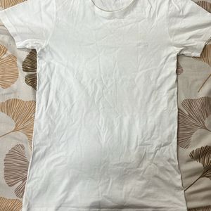 White Zara T shirt