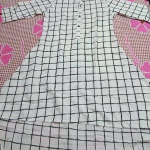 Checkered Women White Top