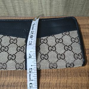 Gucci Authentic Hand Purse