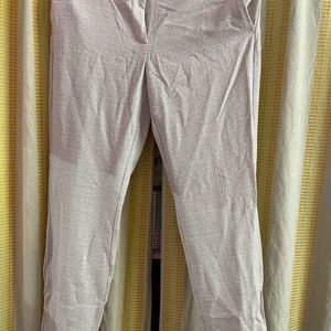 H&M off white trousers ankle length