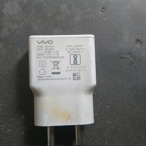 VIVO ORIGINAL CHARGER