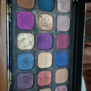 Makeup Revolution Eye Shadow