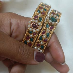 Pearl Kundan Bangles