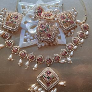 Jadau Neclace Set.