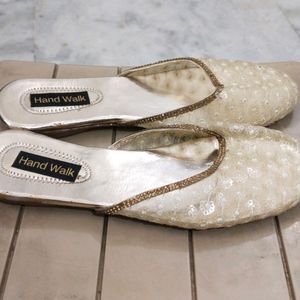 Beautiful Cream Coloured Sequined Juttis