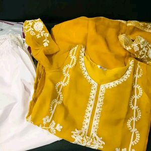 Pakistani Kurta Set