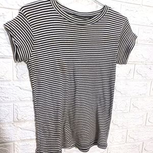 Ribbed Black White Strip Top ✨️