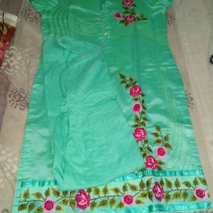 Girlish Kurta With Flower Print Kadhai