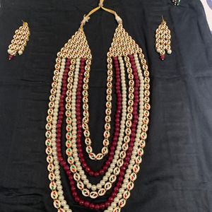 Classic Jewellery And Earring  Set