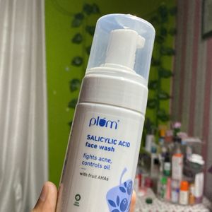 Plum Salicylic Acid Face Wash (Sealed)