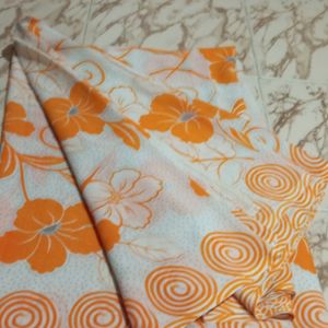 Orange🟠 Off White⚪ Floral Poonam Saree