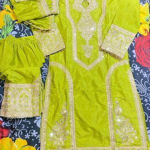 New/Unused Embroiderd Kurta Set