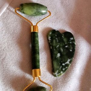 Jade Roller And Gua Sha 1 Set