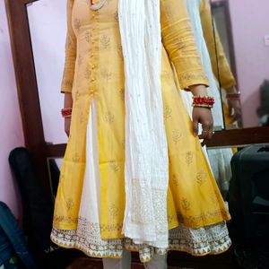 Anarkali suit