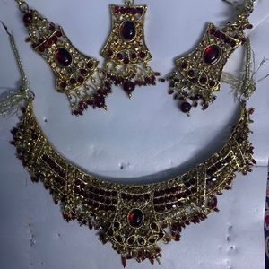 Maroon Necklace Set