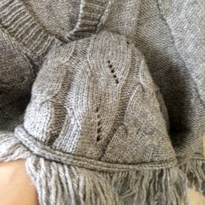 Grey knitted Sweater